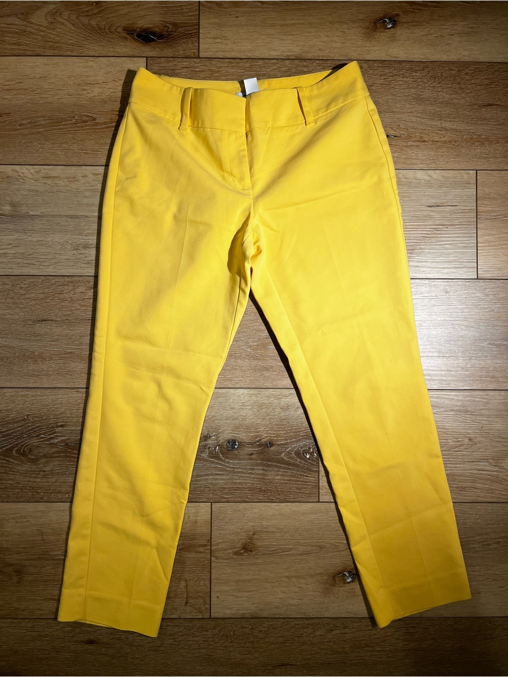 White House Black Market Bright Yellow Cropped Slim Pants